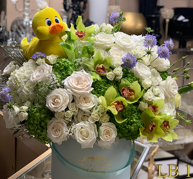 New Baby flowers delivery in Glendale, ca -  beautiful flower 
                                                    arrangement white and green flowers.
                                                    Make sure to share with us your arrangement.
                                                    https://goo.gl/maps/Jgj1JeCetJv - Glendale Funeranl Florist pink roses