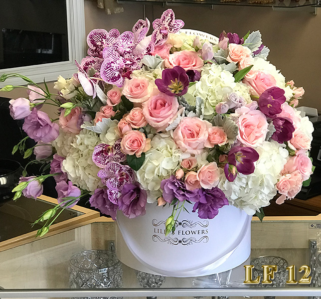 Florist in Glendale Flower Delivery - Just as the name suggest; 
                                                    this arrangement has every beautiful flower in the garden imaginable. Armenian floral arrangement. 
                                                        Make sure to share with us your arrangement.
                                                        https://goo.gl/maps/Jgj1JeCetJv - Armenian Special arrangement - Glendale Florist